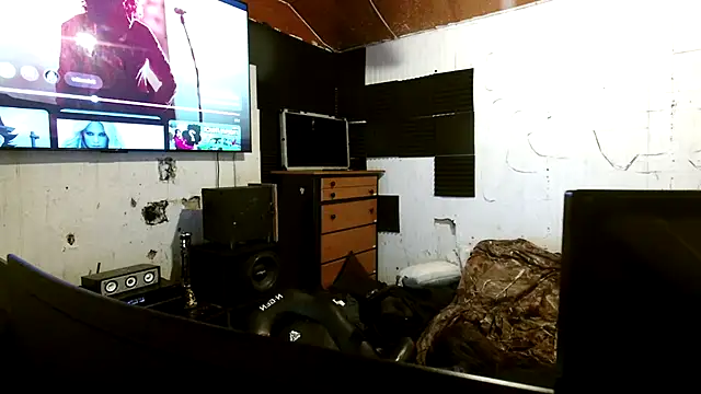 Snapshot of nuttyking2022 chatting on November 2025 05:52:02 AM nuttyking2022 online show from November 2025 05:52:02 AM