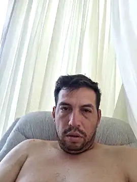 reyarturs13 online show from February 2025 05:11:02 PM