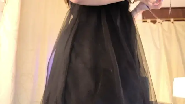 sophia dumont online show from April 2026 12:15:02 AM