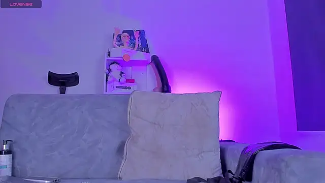 meganwolf 1 online show from April 2026 07:08:01 PM