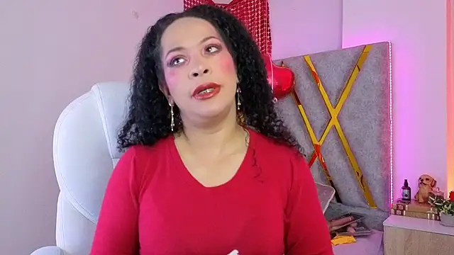 Cintiia Holmes online show from February 2026 11:13:01 PM