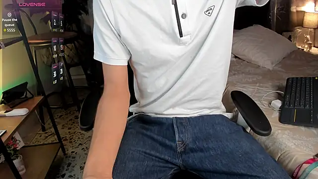 NovaaWheler online show from March 2026 11:59:02 AM