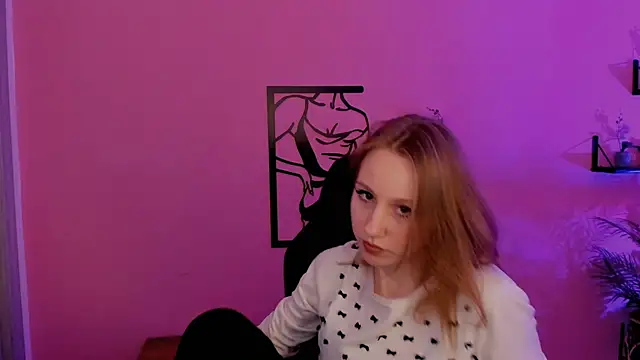 Snapshot of DariaTate chatting on February 2025 11:55:01 AM DariaTate online show from February 2025 11:55:01 AM