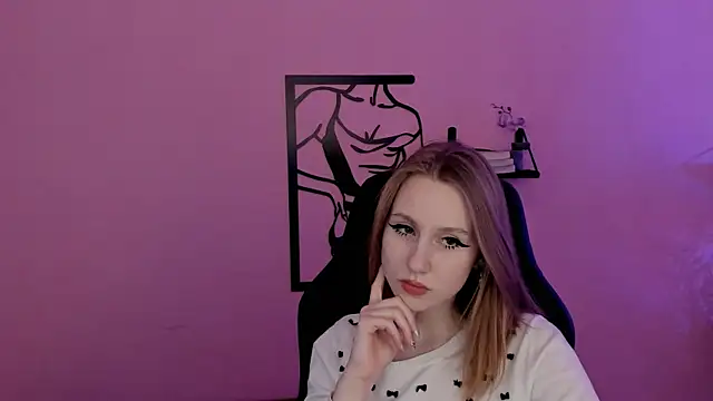 Snapshot of DariaTate chatting on February 2025 06:48:02 PM DariaTate online show from February 2025 06:48:02 PM