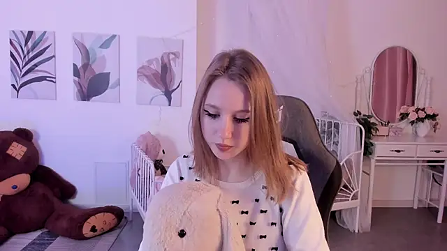 Snapshot of DariaTate chatting on February 2025 12:23:02 PM DariaTate online show from February 2025 12:23:02 PM