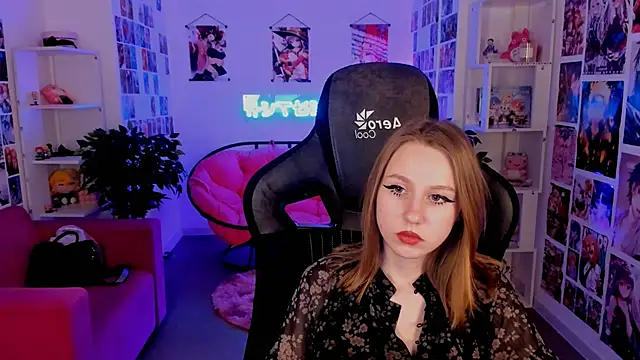 Snapshot of DariaTate chatting on February 2025 02:42:02 PM DariaTate online show from February 2025 02:42:02 PM