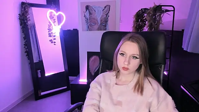 Snapshot of DariaTate chatting on March 2025 02:42:02 PM DariaTate online show from March 2025 02:42:02 PM