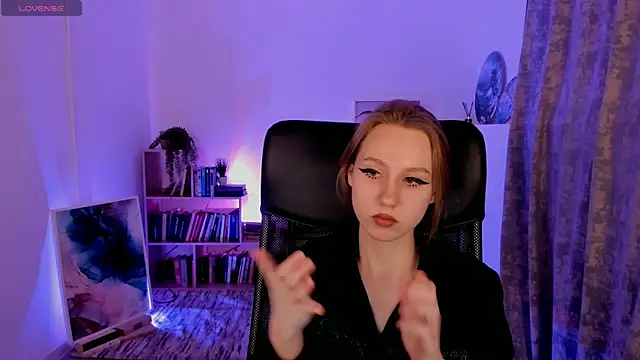 Snapshot of DariaTate chatting on March 2025 02:44:01 PM DariaTate online show from March 2025 02:44:01 PM