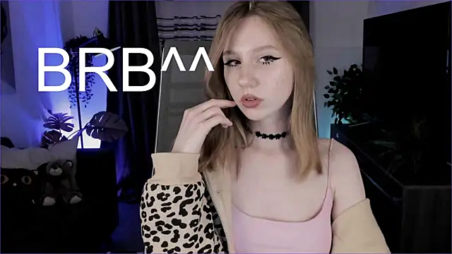 Snapshot of DariaTate chatting on October 2025 11:33:02 AM DariaTate online show from October 2025 11:33:02 AM