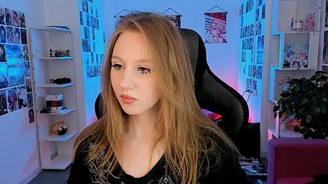 Snapshot of DariaTate chatting on February 2026 12:04:01 PM DariaTate online show from February 2026 12:04:01 PM