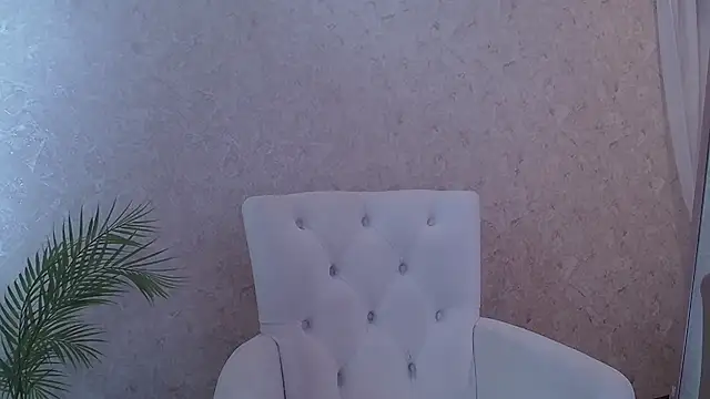 roxy riot  online show from March 2025 01:23:01 AM