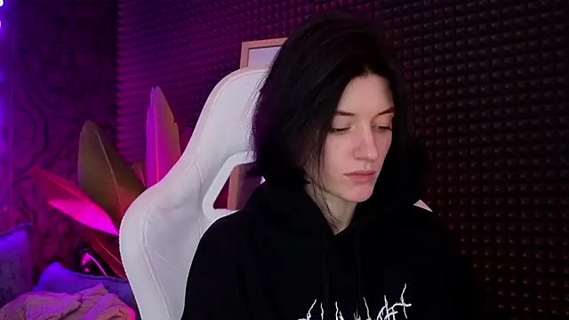 roxy riot  online show from March 2025 04:51:01 AM