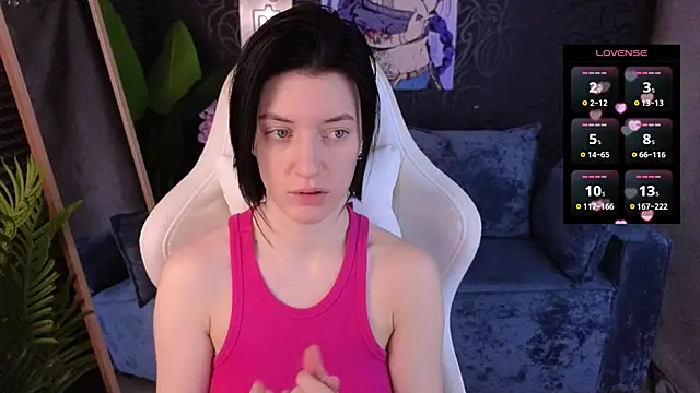 roxy riot  online show from December 2025 01:24:01 AM