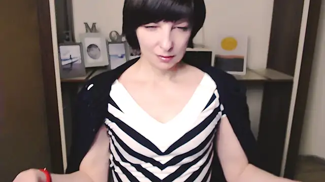  AngeliaFlow  online show from April 2026 09:51:02 AM