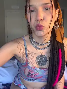 nickelfie online show from November 2025 12:04:02 PM