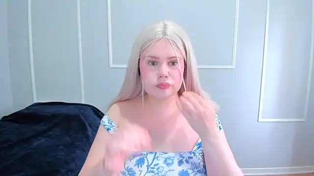 Snapshot of _leana_ chatting on October 2025 06:28:02 PM leana online show from October 2025 06:28:02 PM