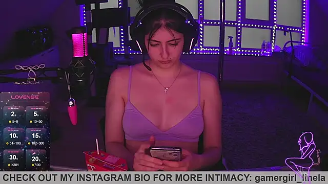 Snapshot of Gamergirl-Linela chatting on October 2025 04:49:02 PM Gamergirl-Linela online show from October 2025 04:49:02 PM