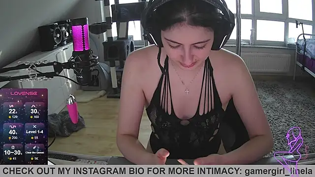 Snapshot of Gamergirl-Linela chatting on October 2025 03:31:01 PM Gamergirl-Linela online show from October 2025 03:31:01 PM