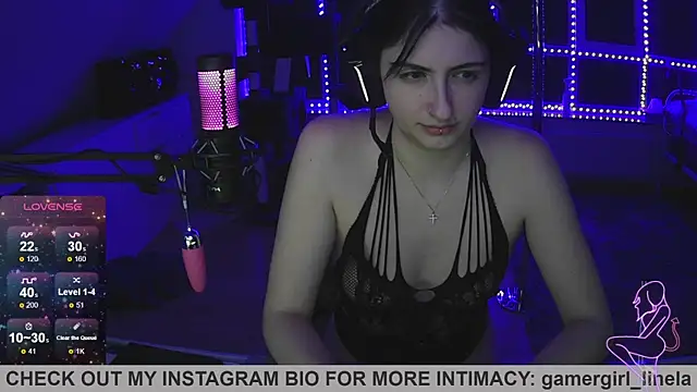 Snapshot of Gamergirl-Linela chatting on October 2025 03:37:01 AM Gamergirl-Linela online show from October 2025 03:37:01 AM