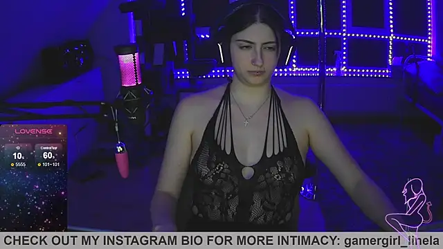 Snapshot of Gamergirl-Linela chatting on October 2025 03:50:02 AM Gamergirl-Linela online show from October 2025 03:50:02 AM