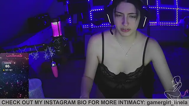 Gamergirl-Linela online show from November 2025 03:38:01 AM