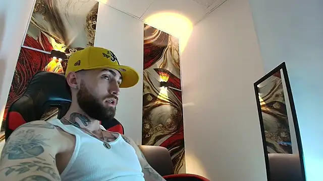 Luke davis01 online show from January 2026 01:15:02 PM