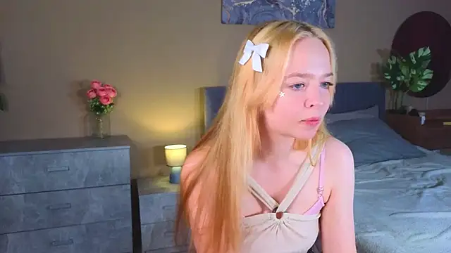 Bellla Murrr online show from March 2025 10:43:02 PM