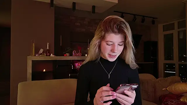 Bella amory online show from February 2025 08:25:02 PM