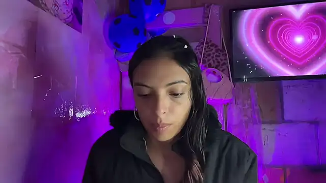 Skye Moore online show from July 2026 12:30:02 PM