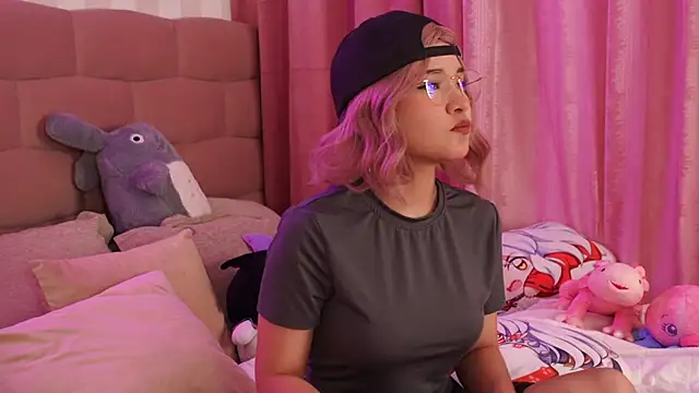 Snapshot of NataliaNovak chatting on September 2025 05:57:01 PM NataliaNovak online show from September 2025 05:57:01 PM