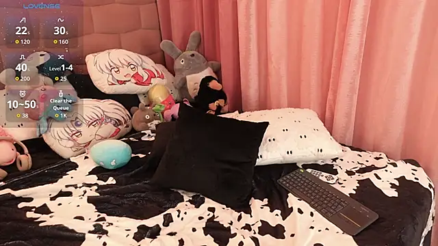 Snapshot of NataliaNovak chatting on November 2025 05:44:02 PM NataliaNovak online show from November 2025 05:44:02 PM