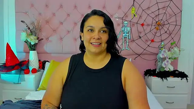 KourtneyEvans online show from November 2025 08:55:01 PM