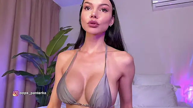 AmyLeeplay online show from June 2026 03:36:01 PM