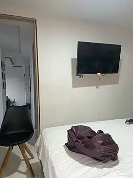 Tana latin online show from April 2026 10:49:01 PM