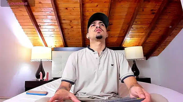 Sebastian Berne online show from February 2025 07:53:01 PM