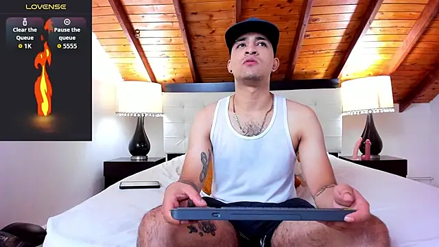 Sebastian Berne online show from October 2025 07:46:02 PM