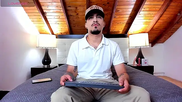 Sebastian Berne online show from November 2025 07:23:01 PM