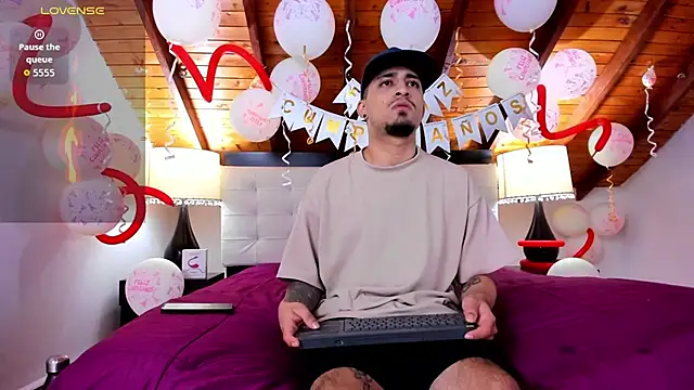 Sebastian Berne online show from February 2026 07:14:02 PM