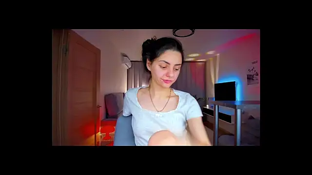 EmiliaZen online show from March 2026 07:28:02 PM