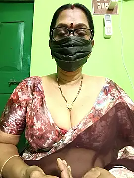 Snapshot of niiveditha chatting on February 2025 12:45:02 PM niiveditha online show from February 2025 12:45:02 PM