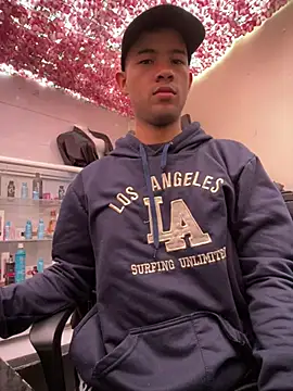 Twink X online show from February 2025 04:29:01 PM