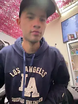 Twink X online show from February 2025 09:39:01 PM