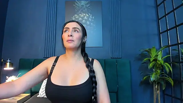Snapshot of scarlet_edwars chatting on July 2026 04:34:01 PM scarlet edwars online show from July 2026 04:34:01 PM