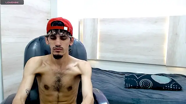 Dirty Kingg online show from February 2025 01:31:02 AM