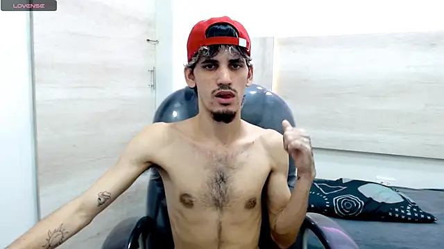 Dirty Kingg online show from February 2025 08:33:01 PM