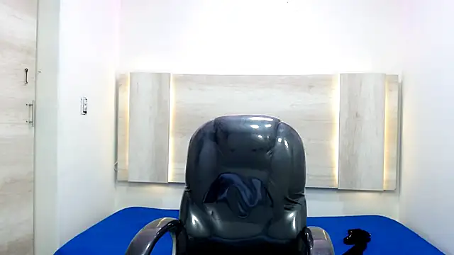 Dirty Kingg online show from February 2025 02:40:02 AM