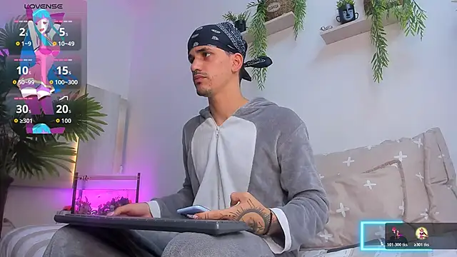 Dirty Kingg online show from October 2025 08:42:01 PM