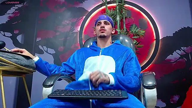 Dirty Kingg online show from November 2025 04:23:01 AM