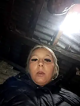 hotamanda01 online show from November 2025 08:41:02 PM