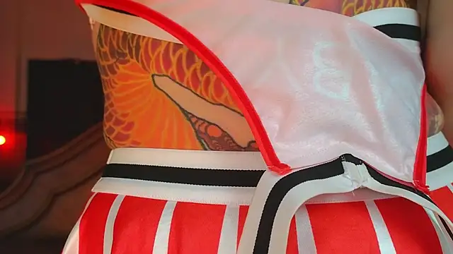 DemiDee online show from December 2024 10:44:02 AM